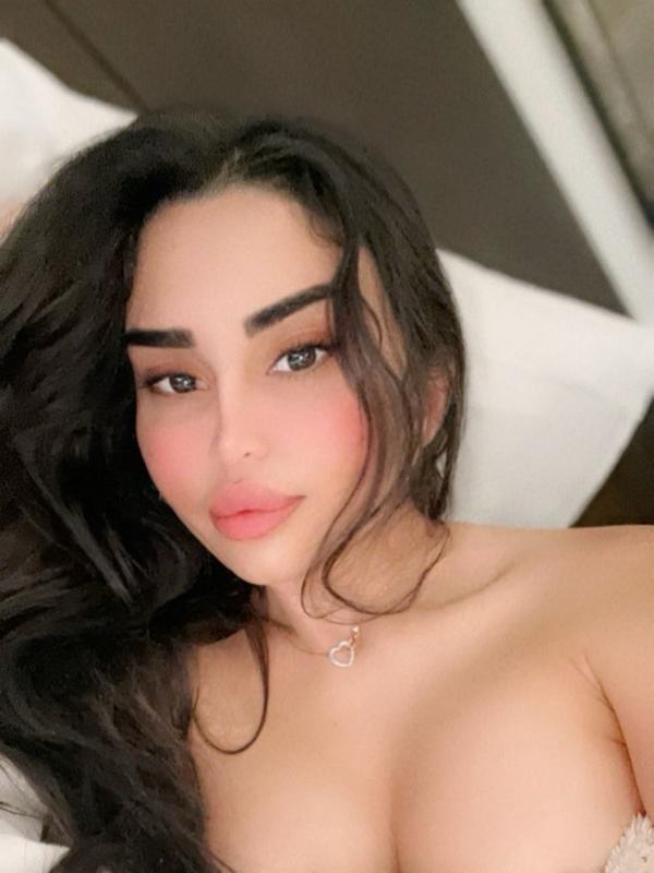 Discover Unforgettable Moments with Trinity Ash by Your Side