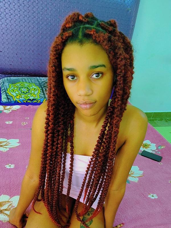 Jada Tease Unveils Passion and Elegance in Dubai 1 Mis Fotos