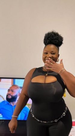 Experience Unforgettable Moments with Naomi Jewel Escort